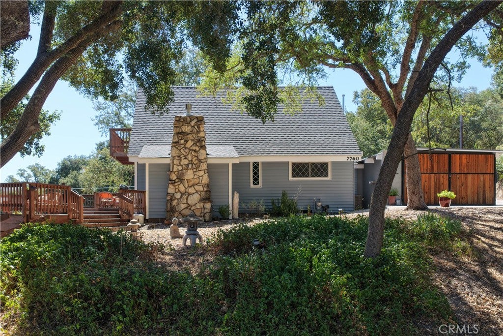 7760 Valle Ave.