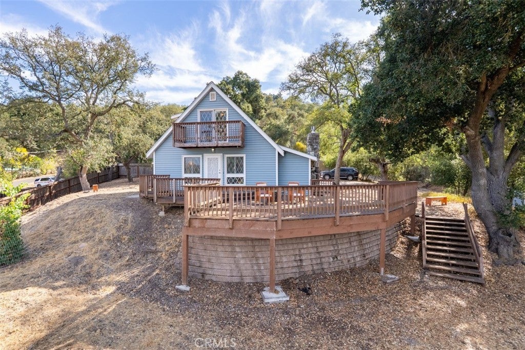 7760 Valle Ave.