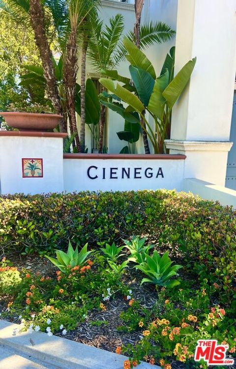 Photo of 1749 Grand Avenue #6, Long Beach, CA 90804 (MLS # 25613611)