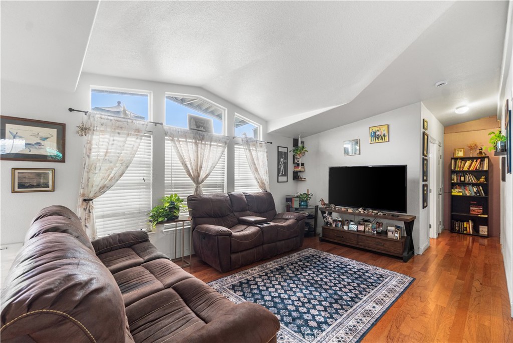 1501 Palos Verdes Drive North 64