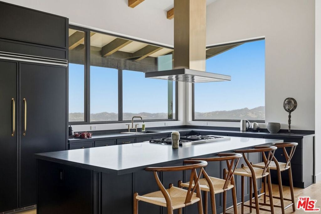 2345 Tuna Canyon Road