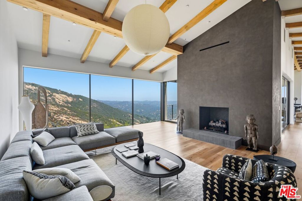 2345 Tuna Canyon Road