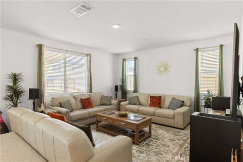 Tiny photo for 214 Knotgrass Street, Hemet, CA 92543 (MLS # SW26198974)