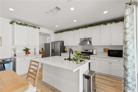 Tiny photo for 214 Knotgrass Street, Hemet, CA 92543 (MLS # SW26198974)