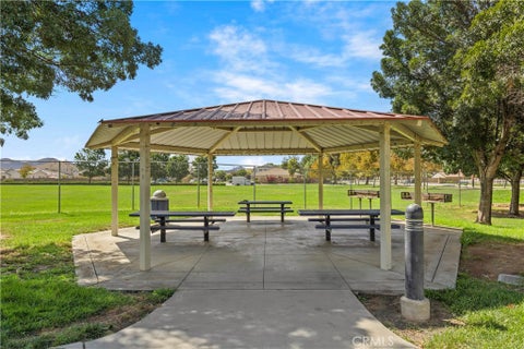 Tiny photo for 214 Knotgrass Street, Hemet, CA 92543 (MLS # SW26198974)