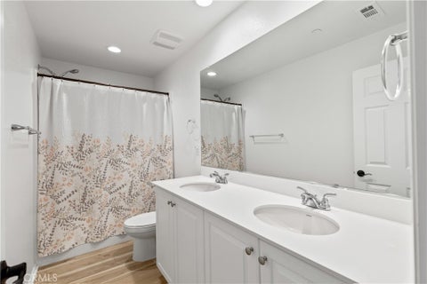 Tiny photo for 214 Knotgrass Street, Hemet, CA 92543 (MLS # SW26198974)