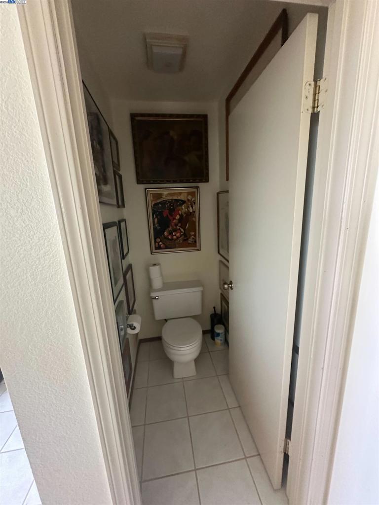 DALY CITY - Residential