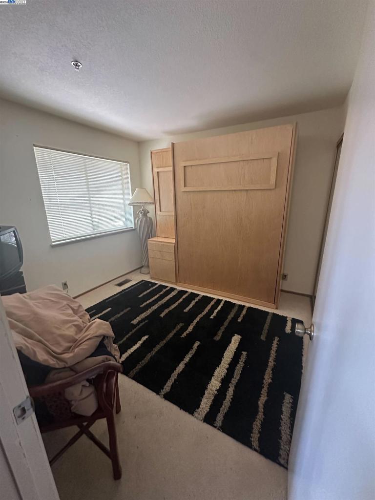 DALY CITY - Residential