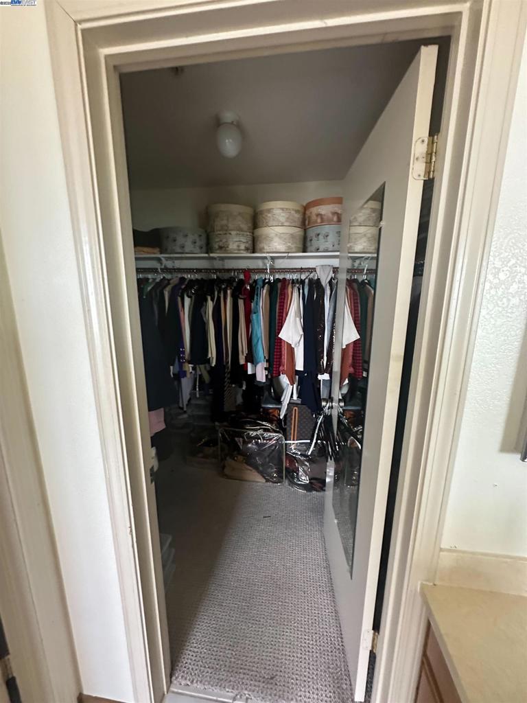 DALY CITY - Residential