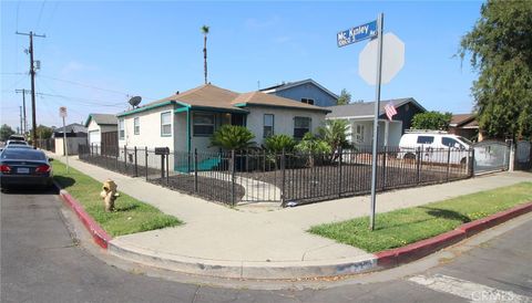 Photo of 758 E 106th Street, Los Angeles, CA 90002 (MLS # DW26124659)
