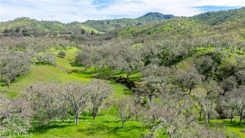 Tiny photo for 1856 Southfork Place, Paso Robles, CA 93446 (MLS # SR26034352)