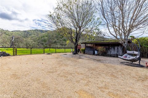 Tiny photo for 1856 Southfork Place, Paso Robles, CA 93446 (MLS # SR26034352)