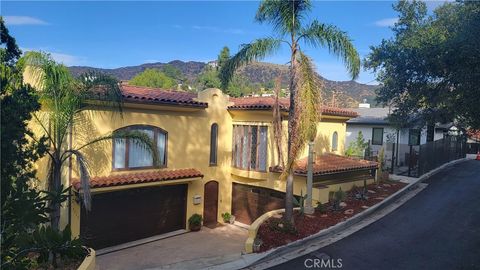 Photo of 3015 Hollyridge, Los Angeles, CA 90068 (MLS # CV25277121)