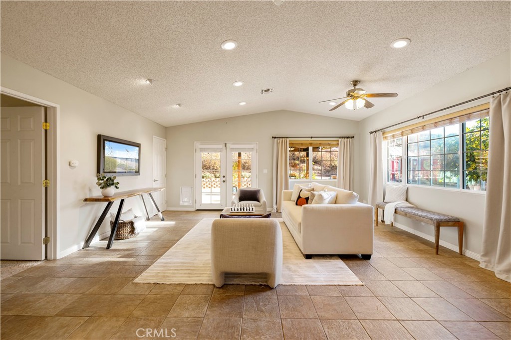 Rancho Santiago (RHST) - Residential