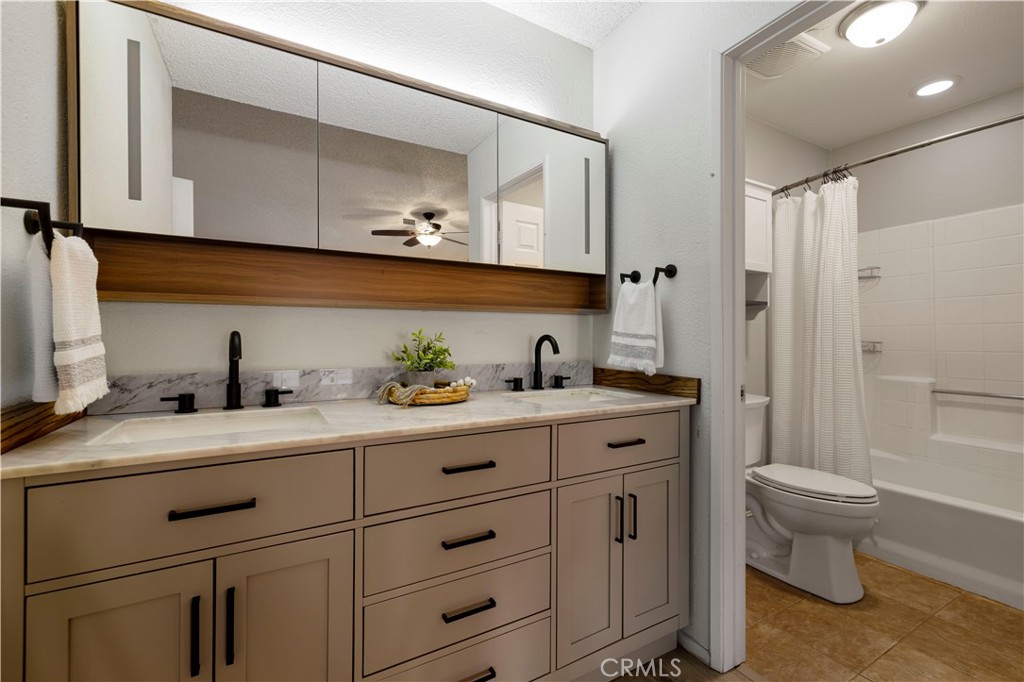 Rancho Santiago (RHST) - Residential