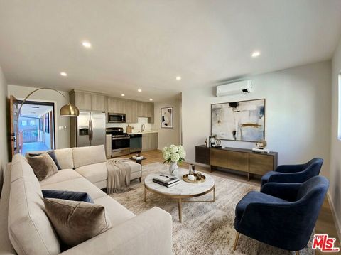 Photo of 3207 W 3rd Street #10, Los Angeles, CA 90020 (MLS # 26643111)