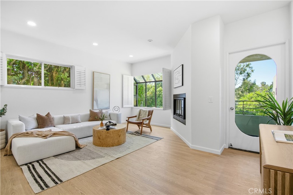 3023 Berkeley 1