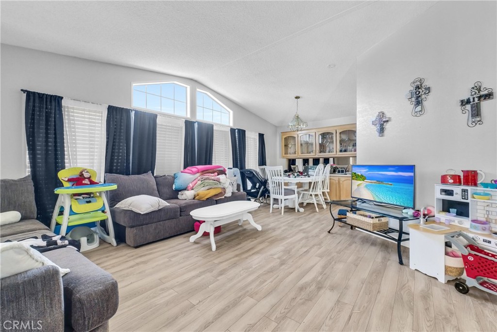 3800 West Wilson 332