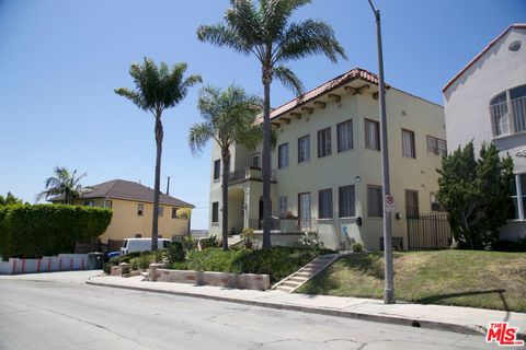 Photo of 2331 Lucerne Avenue, Los Angeles, CA 90016 (MLS # 25576183)