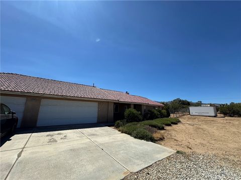 5045 elsinore Phelan CA 92371