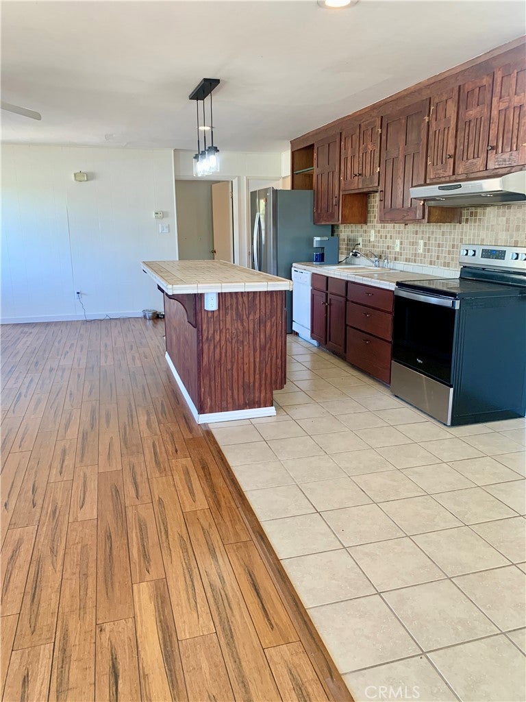 13649 Arrowhead Road