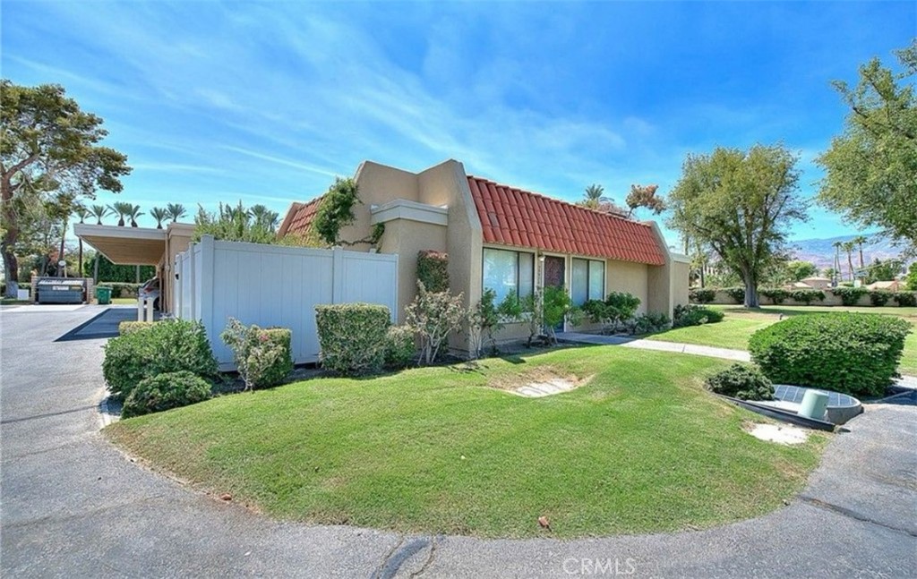 Welcome to this beautiful single story condo with only one wall attached in a well-maintained gated community. Updated Three bedroom and two bathroom, new flooring, new AC and small patio for your enjoyment. The community has a number of pools, tennis courts, and a clubhouse.
For seasonal rent, long term or purchase. Short Term Seller Financing might be available, Call now!