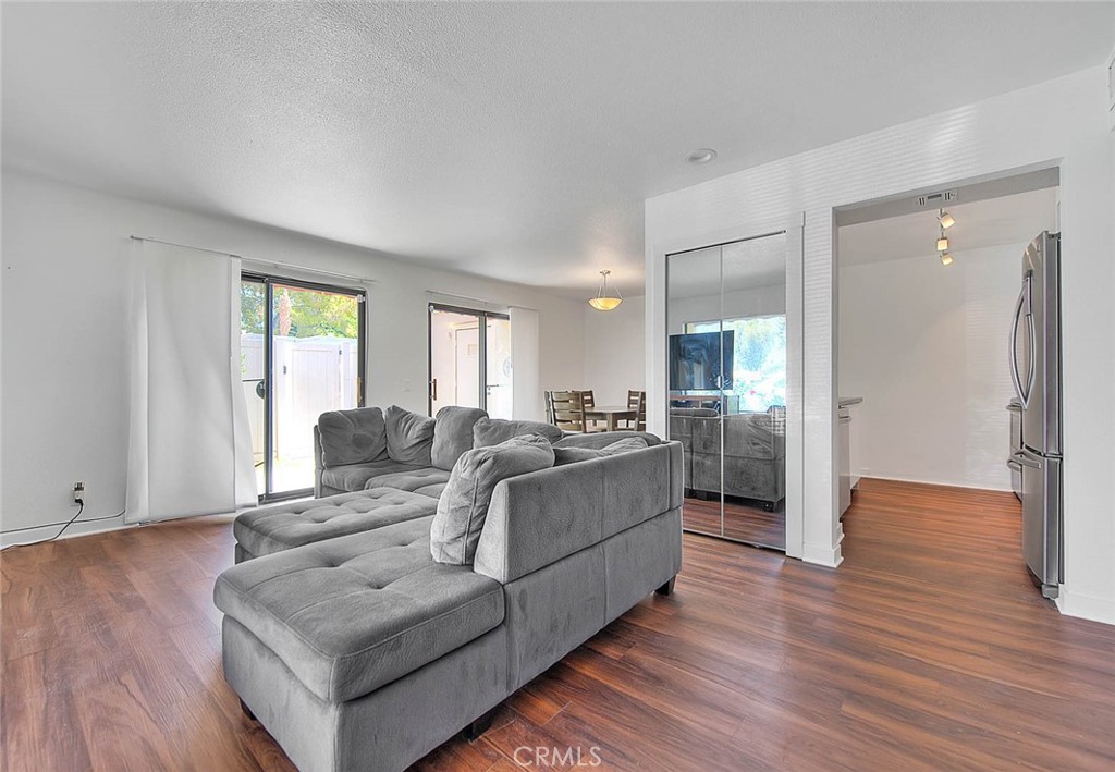 Mountain View Villas (32161) - Residential Lease