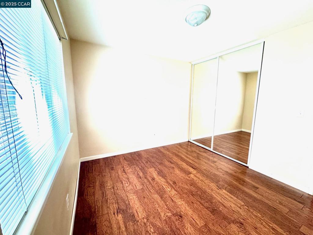 MIRA VISTA - Residential