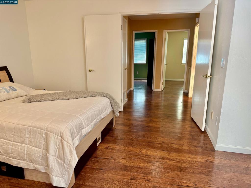 MIRA VISTA - Residential