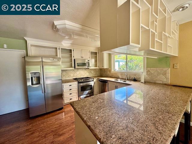 MIRA VISTA - Residential
