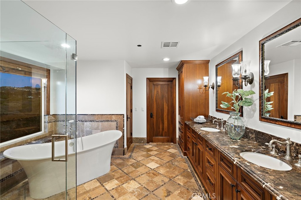 Cyprus Cove (CW) - Residential