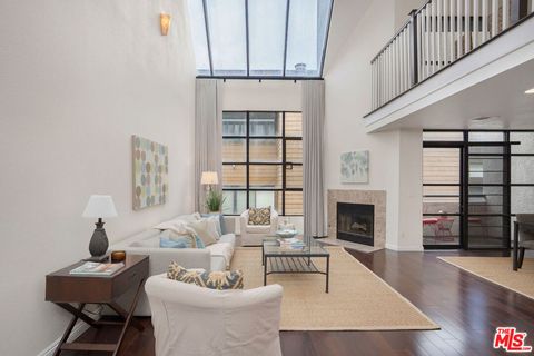 Photo of 11636 Montana Avenue #311, Los Angeles, CA 90049 (MLS # 26792997)