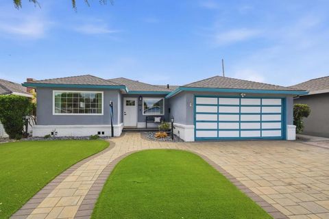 Photo of 1183 Blackfield Drive, Santa Clara, CA 95051 (MLS # ML82041697)