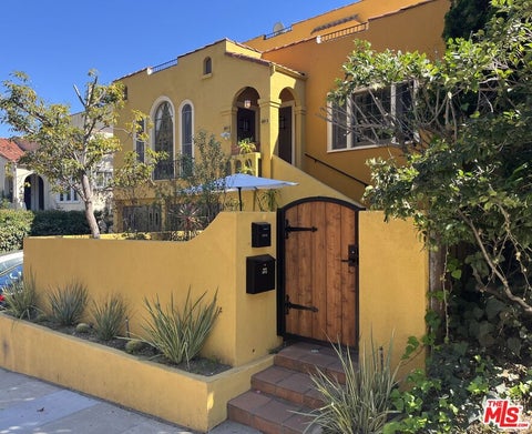 Photo of 6910 Camrose Drive, Los Angeles, CA 90068 (MLS # 26999097)