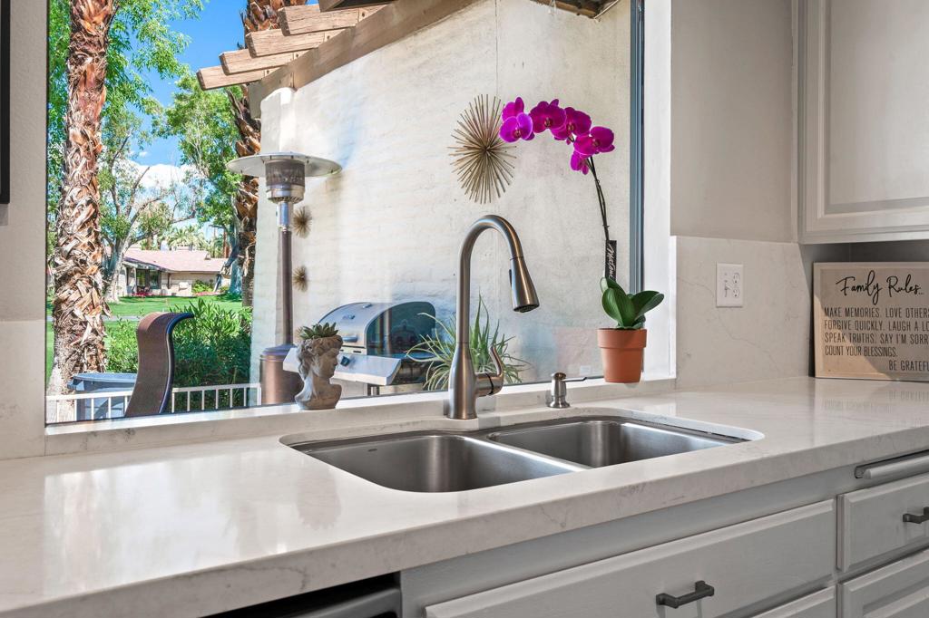 The Lakes Country Cl - Residential