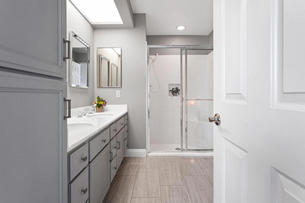 The Lakes Country Cl - Residential