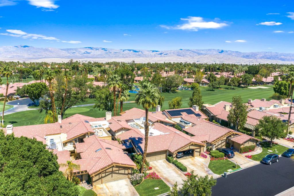 The Lakes Country Cl - Residential