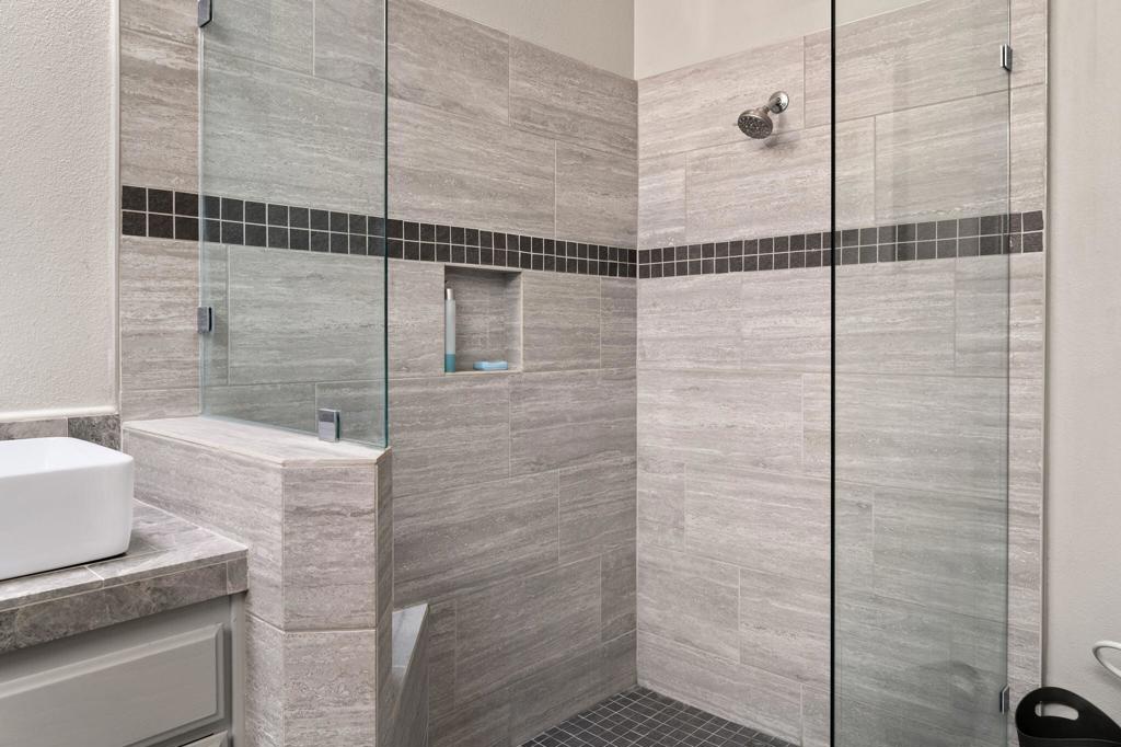 The Lakes Country Cl - Residential