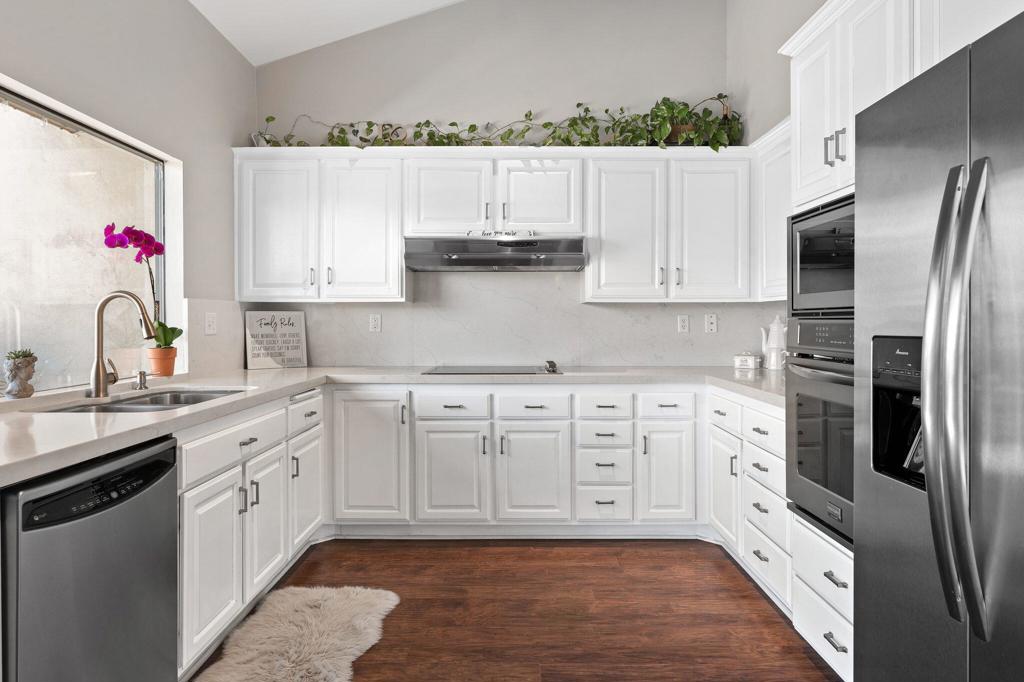 The Lakes Country Cl - Residential