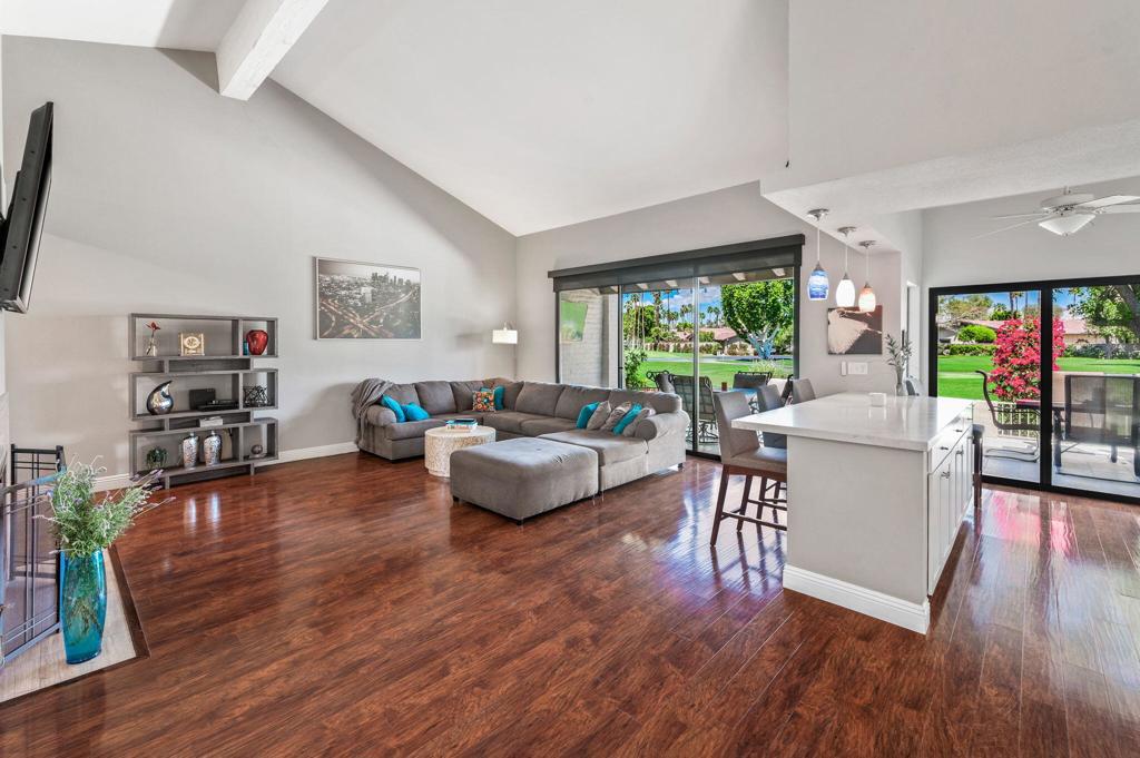 The Lakes Country Cl - Residential