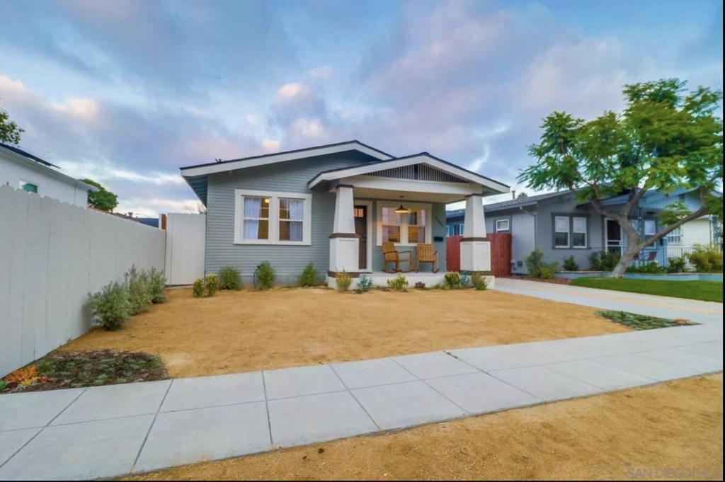 4383 85 Central Ave