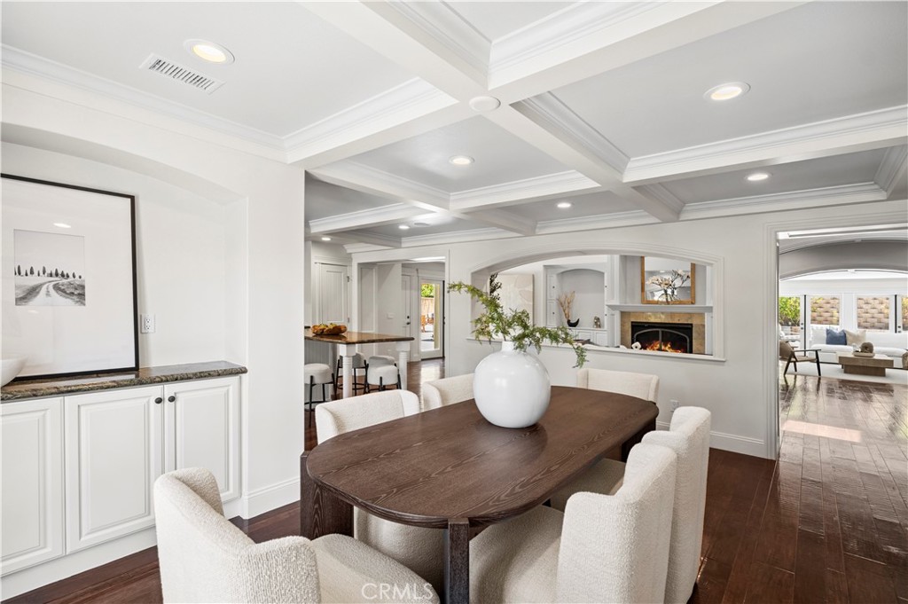 2111 Salt Air Drive