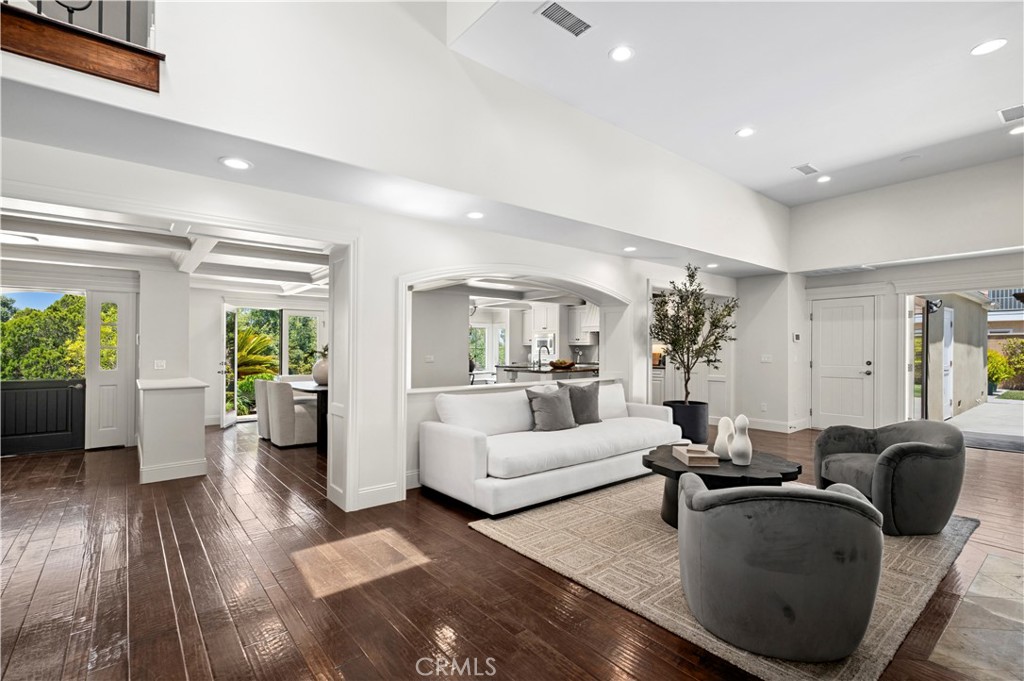 2111 Salt Air Drive