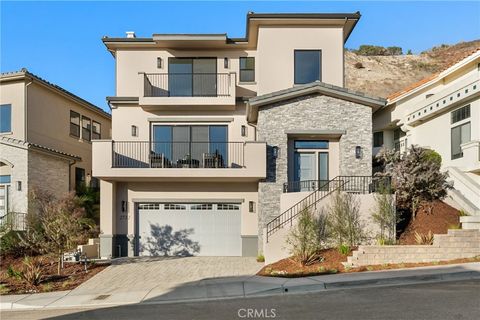 Photo of 2732 Barcelona, Pismo Beach, CA 93449 (MLS # PI25219705)
