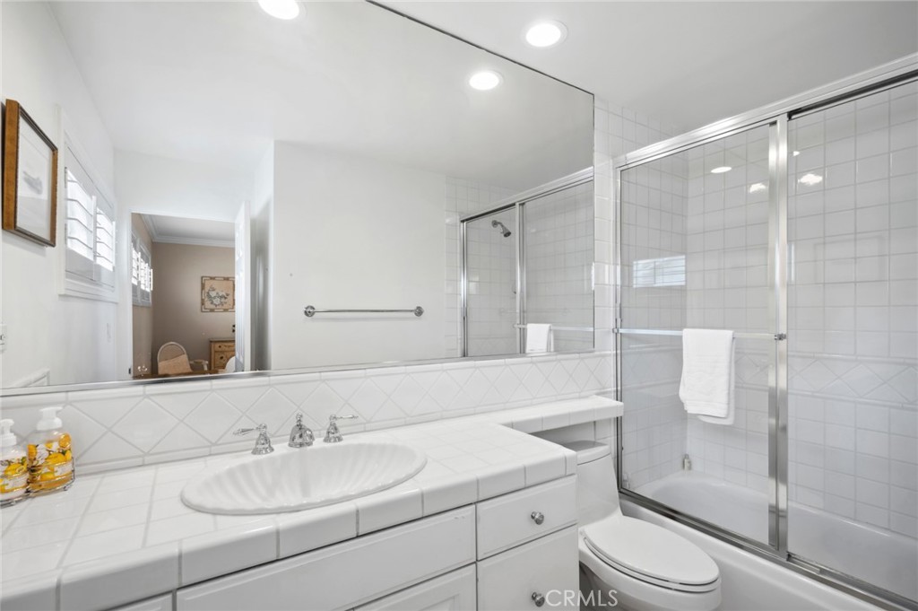 Lido Island (LIDO) - Residential