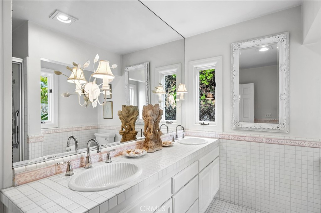 Lido Island (LIDO) - Residential