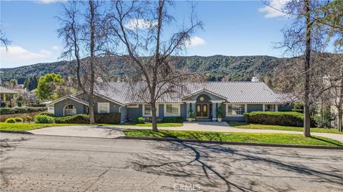 Photo of 37321 Ironwood Drive, Yucaipa, CA 92399 (MLS # IV26039251)