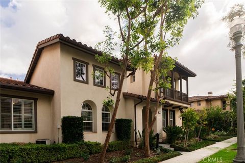 Photo of 41 Bamboo, Irvine, CA 92620 (MLS # OC26110142)