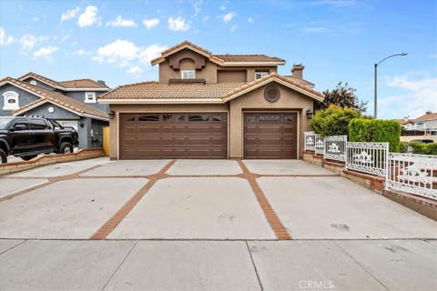 Photo of 386 Arthur CIR, Corona, CA 92879 (MLS # IV26175016)