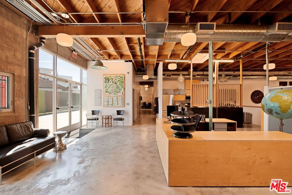 Properties 2 5458 W Washington Boulevard